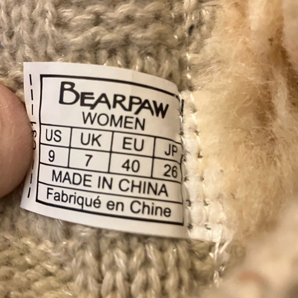 Bearpaw Marie Waters Resistant Winter Boots - Women’s Size 9 (White/Light Tan) - Picture 2 of 6